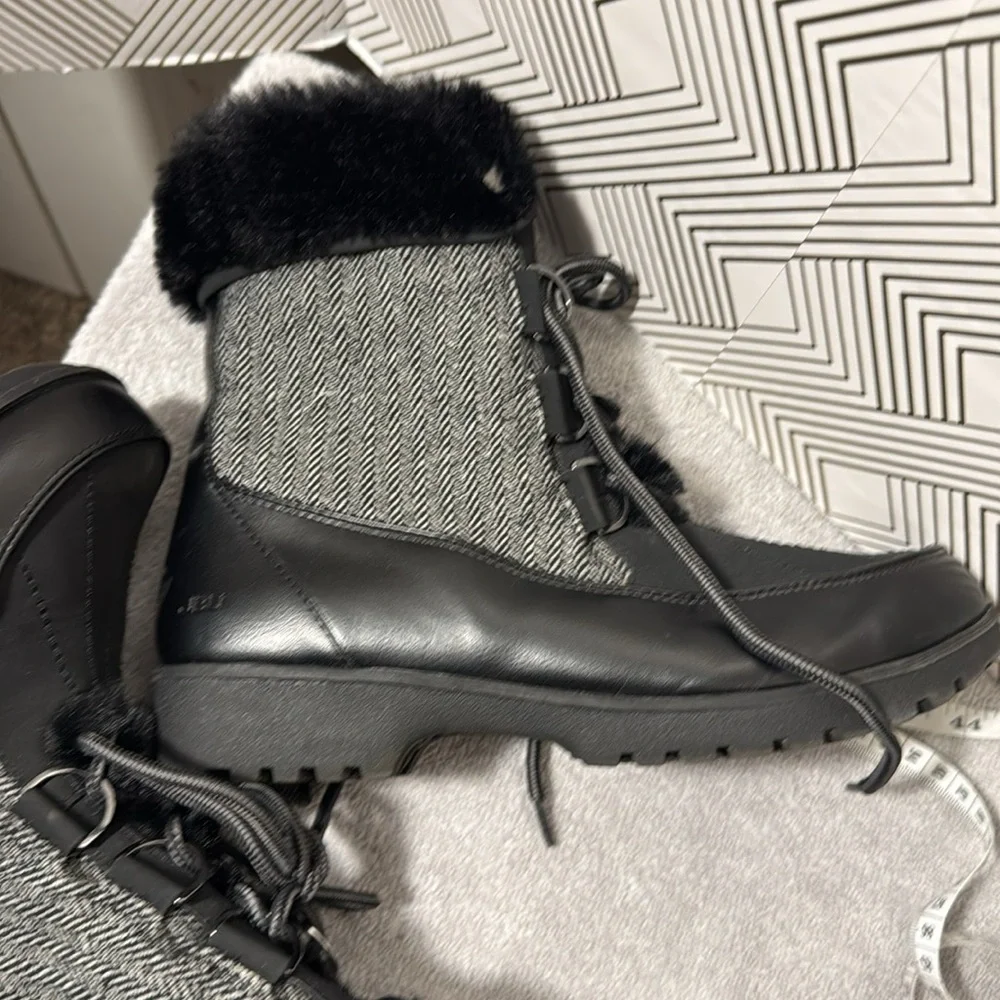 Women’s boots JBU‎ boots size 9 winter cold weather boots